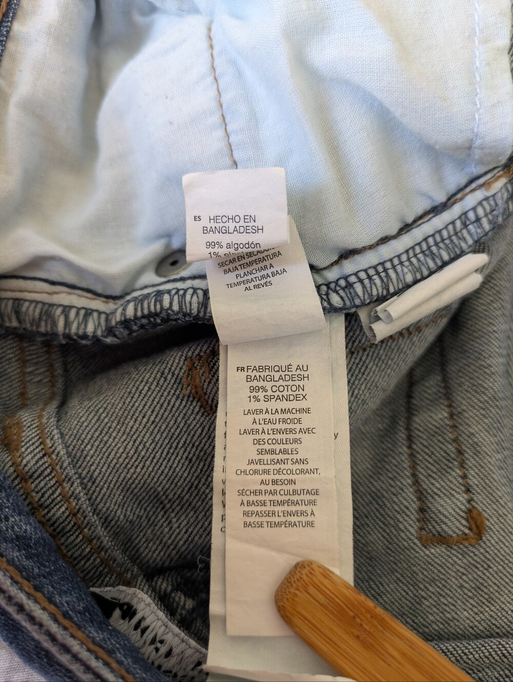 2/$10 Joe Fresh Light-Medium Blue Medium-Rise Skinny Jeans - Picture 12 of 15